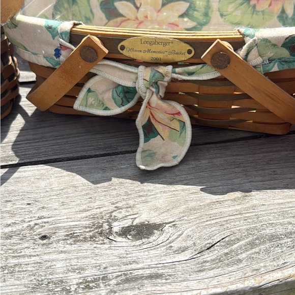 Longaberger Other - Longaberger Brown Basket with Floral‎ Accents